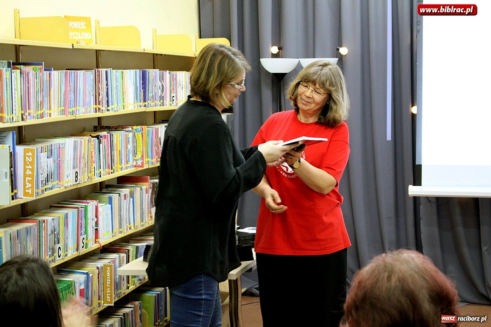 Zdjęcie w galerii na portalu naszraciborz.pl: O fenomenie fotografii - promocja książki Gabrieli Habrom-Rokosz wiadomości z regionu