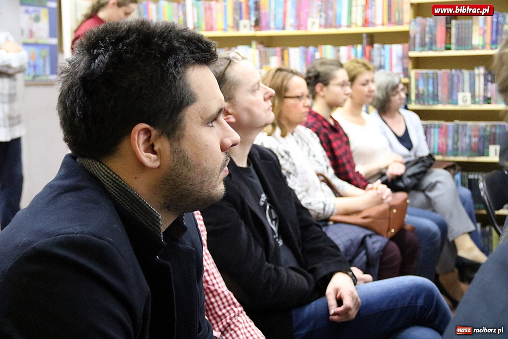 Zdjęcie w galerii na portalu naszraciborz.pl: O fenomenie fotografii - promocja książki Gabrieli Habrom-Rokosz wiadomości z regionu