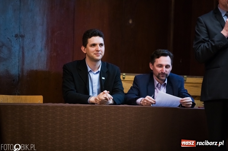 Zdjęcie w galerii na portalu naszraciborz.pl: Mateusz Kubita zwycięzcą Powiatowego Konkursu Wiedzy o Społeczeństwie wiadomości z regionu