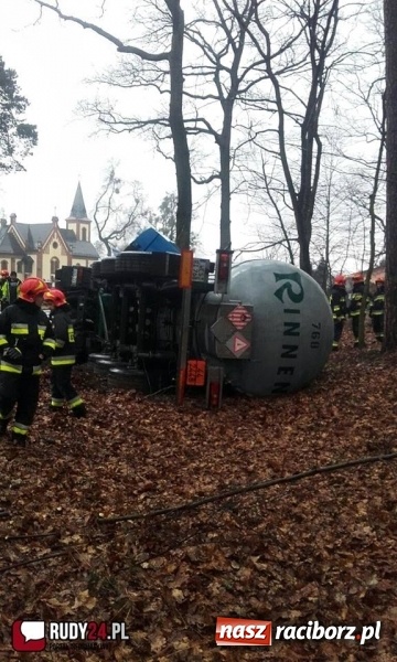 Zdjęcie w galerii na portalu naszraciborz.pl: Akcja Cysterna w Rudach. 23 zastępy zawodowej straży, ewakuacja i duże straty materialne wiadomości z regionu