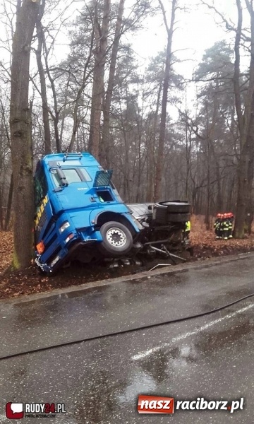 Zdjęcie w galerii na portalu naszraciborz.pl: Akcja Cysterna w Rudach. 23 zastępy zawodowej straży, ewakuacja i duże straty materialne wiadomości z regionu