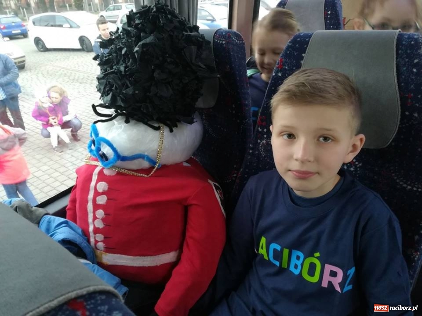 Zdjęcie w galerii na portalu naszraciborz.pl: Uczniowie z Płoni w Olimpiadzie Kreatywności Destination Imagination wiadomości z regionu