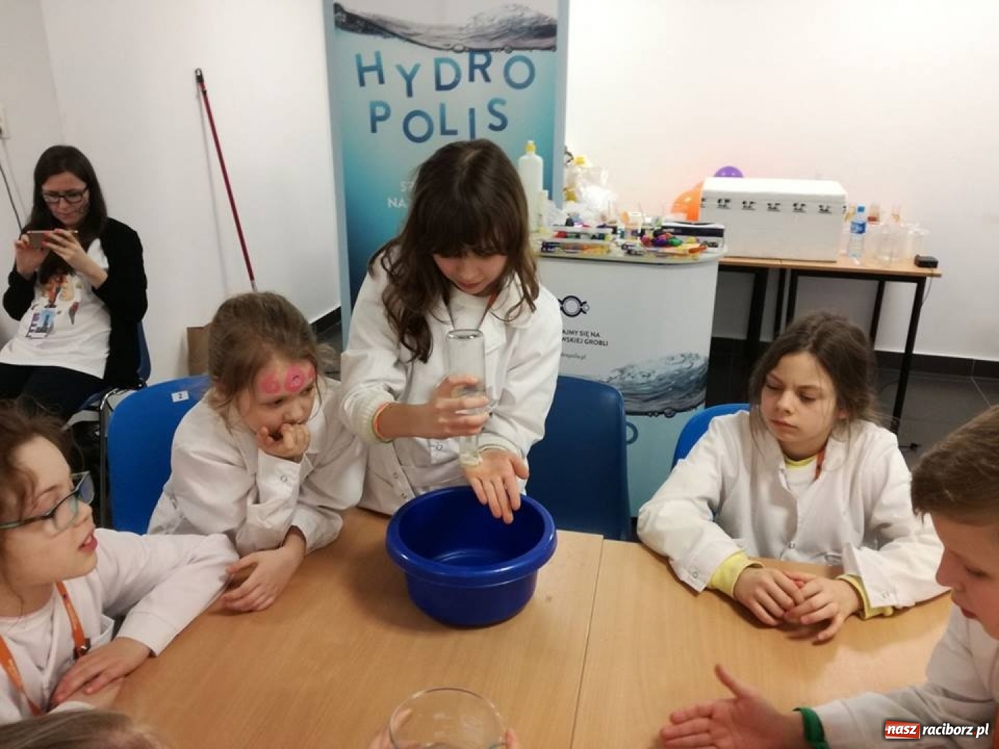 Zdjęcie w galerii na portalu naszraciborz.pl: Uczniowie z Płoni w Olimpiadzie Kreatywności Destination Imagination wiadomości z regionu