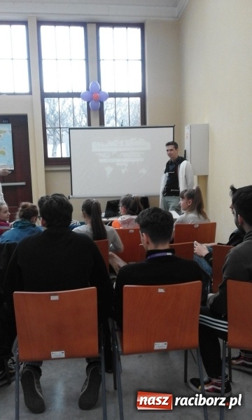 Zdjęcie w galerii na portalu naszraciborz.pl:  SP 1 na Ogólnopolskiej Olimpiadzie Kreatywności  wiadomości z regionu