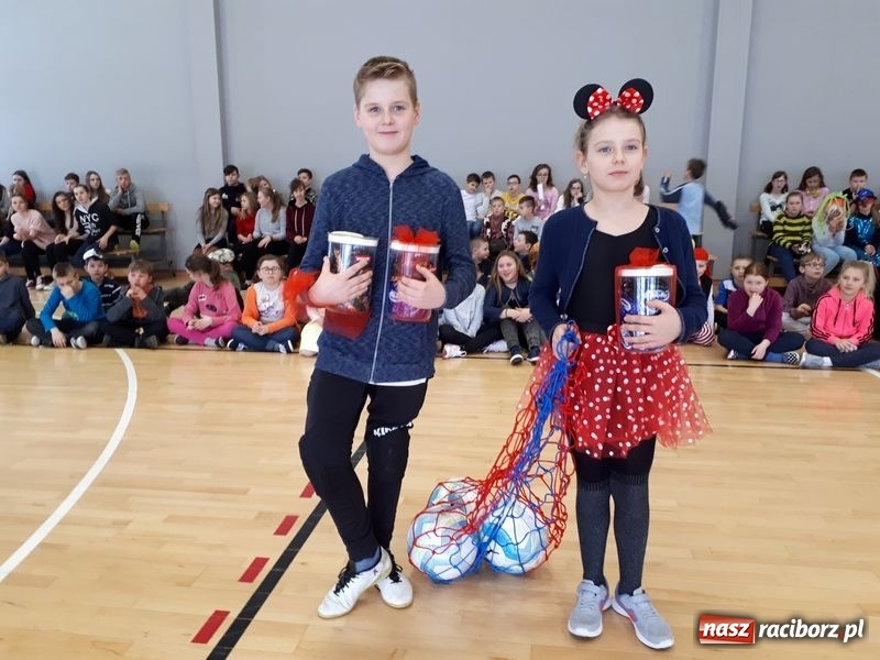 Zdjęcie w galerii na portalu naszraciborz.pl: II Szkolny Turniej żonglowania piłką nożną w Grzegorzowicach wiadomości z regionu