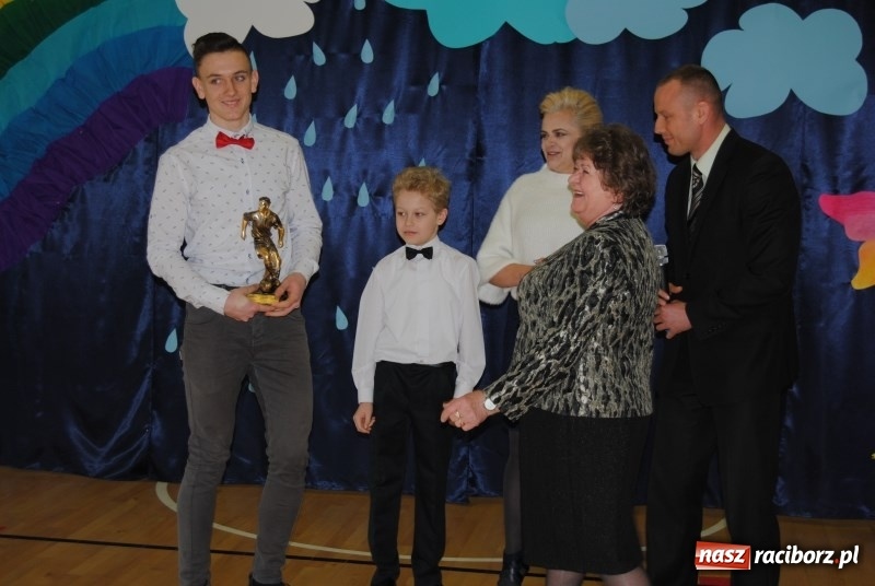 Zdjęcie w galerii na portalu naszraciborz.pl: II Szkolny Turniej żonglowania piłką nożną w Grzegorzowicach wiadomości z regionu