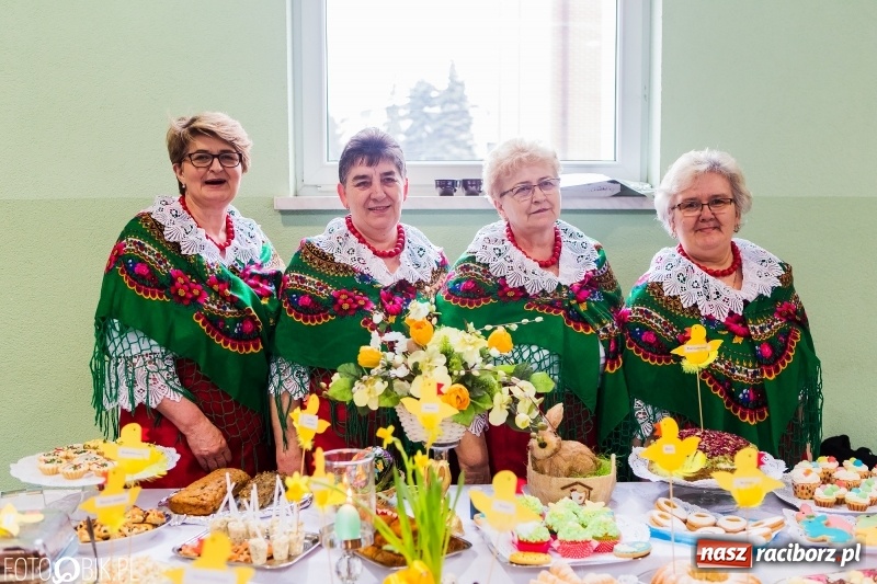 Zdjęcie w galerii na portalu naszraciborz.pl: Wielkanocne Stoły w Pietrowicach Wielkich, czyli smaki ziemi raciborskiej 2018 wiadomości z regionu