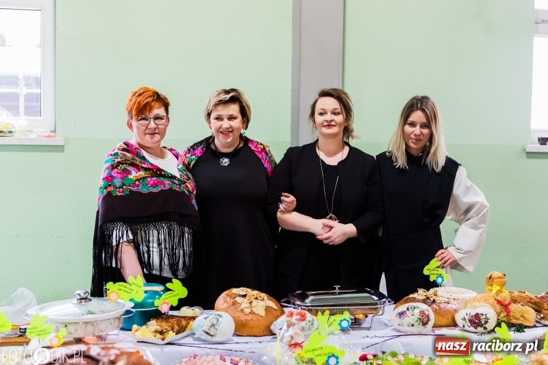 Zdjęcie w galerii na portalu naszraciborz.pl: Wielkanocne Stoły w Pietrowicach Wielkich, czyli smaki ziemi raciborskiej 2018 wiadomości z regionu