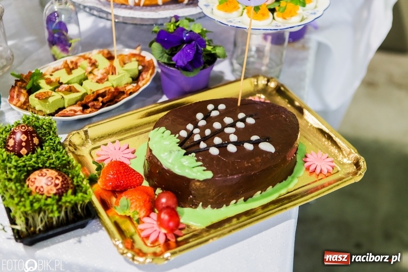 Zdjęcie w galerii na portalu naszraciborz.pl: Wielkanocne Stoły w Pietrowicach Wielkich, czyli smaki ziemi raciborskiej 2018 wiadomości z regionu