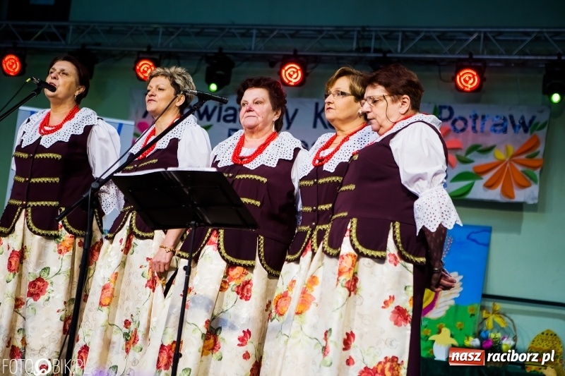 Zdjęcie w galerii na portalu naszraciborz.pl: Wielkanocne Stoły w Pietrowicach Wielkich, czyli smaki ziemi raciborskiej 2018 wiadomości z regionu