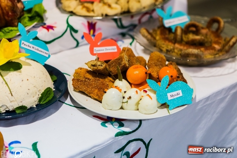 Zdjęcie w galerii na portalu naszraciborz.pl: Wielkanocne Stoły w Pietrowicach Wielkich, czyli smaki ziemi raciborskiej 2018 wiadomości z regionu