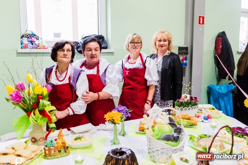 Zdjęcie w galerii na portalu naszraciborz.pl: Wielkanocne Stoły w Pietrowicach Wielkich, czyli smaki ziemi raciborskiej 2018 wiadomości z regionu
