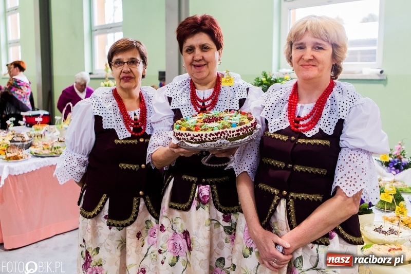 Zdjęcie w galerii na portalu naszraciborz.pl: Wielkanocne Stoły w Pietrowicach Wielkich, czyli smaki ziemi raciborskiej 2018 wiadomości z regionu
