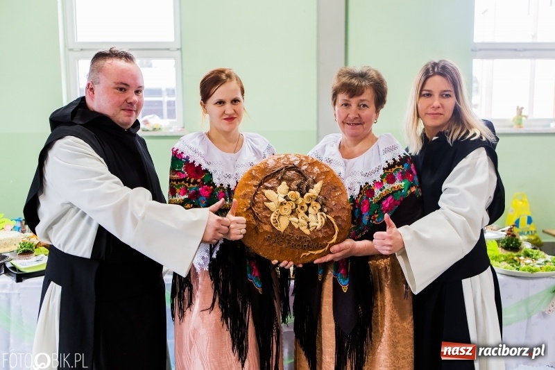 Zdjęcie w galerii na portalu naszraciborz.pl: Wielkanocne Stoły w Pietrowicach Wielkich, czyli smaki ziemi raciborskiej 2018 wiadomości z regionu
