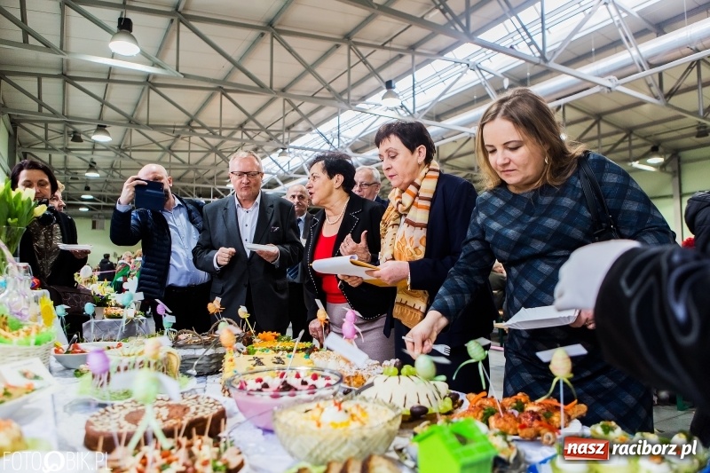 Zdjęcie w galerii na portalu naszraciborz.pl: Wielkanocne Stoły w Pietrowicach Wielkich, czyli smaki ziemi raciborskiej 2018 wiadomości z regionu