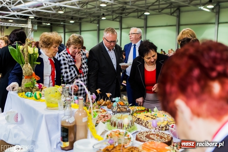 Zdjęcie w galerii na portalu naszraciborz.pl: Wielkanocne Stoły w Pietrowicach Wielkich, czyli smaki ziemi raciborskiej 2018 wiadomości z regionu