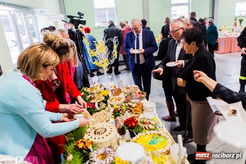 Zdjęcie w galerii na portalu naszraciborz.pl: Wielkanocne Stoły w Pietrowicach Wielkich, czyli smaki ziemi raciborskiej 2018 wiadomości z regionu