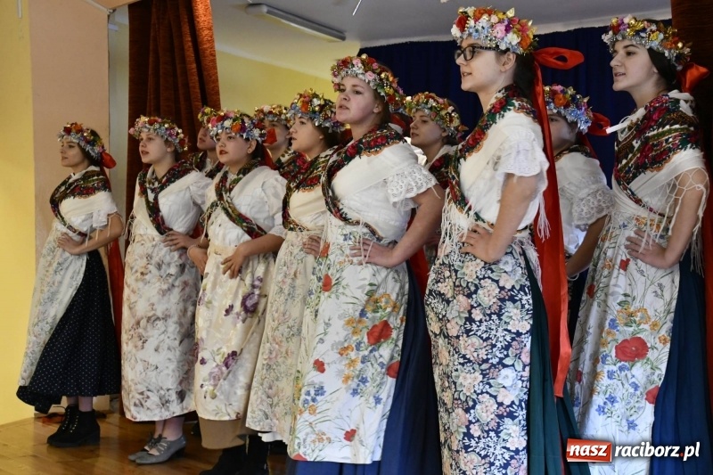 Zdjęcie w galerii na portalu naszraciborz.pl: Szkoła Podstawowa nr 18 otworzyła swoje drzwi dla najmłodszych. Powstanie klasa małych zapaśników? wiadomości z regionu
