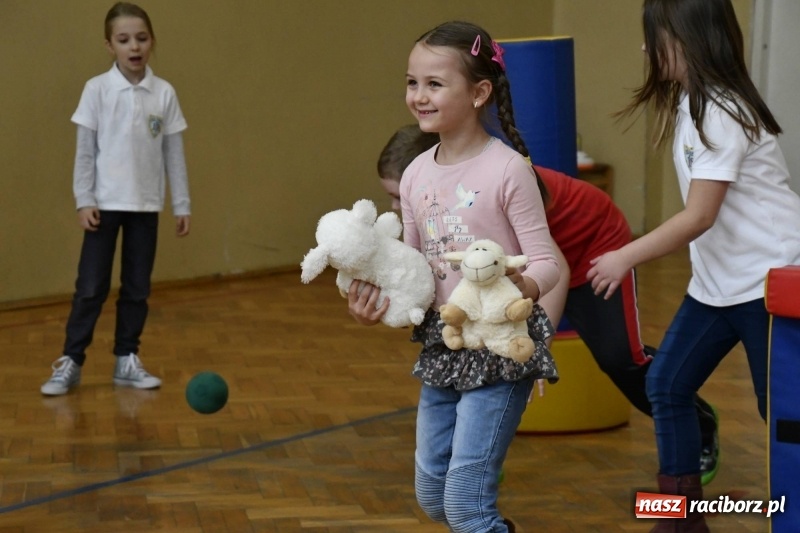 Zdjęcie w galerii na portalu naszraciborz.pl: Szkoła Podstawowa nr 18 otworzyła swoje drzwi dla najmłodszych. Powstanie klasa małych zapaśników? wiadomości z regionu