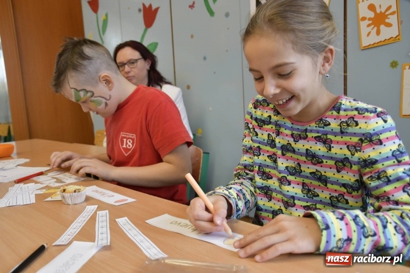Zdjęcie w galerii na portalu naszraciborz.pl: Szkoła Podstawowa nr 18 otworzyła swoje drzwi dla najmłodszych. Powstanie klasa małych zapaśników? wiadomości z regionu
