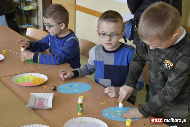 Zdjęcie w galerii na portalu naszraciborz.pl: Szkoła Podstawowa nr 18 otworzyła swoje drzwi dla najmłodszych. Powstanie klasa małych zapaśników? wiadomości z regionu
