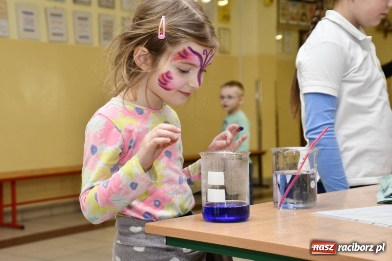Zdjęcie w galerii na portalu naszraciborz.pl: Szkoła Podstawowa nr 18 otworzyła swoje drzwi dla najmłodszych. Powstanie klasa małych zapaśników? wiadomości z regionu