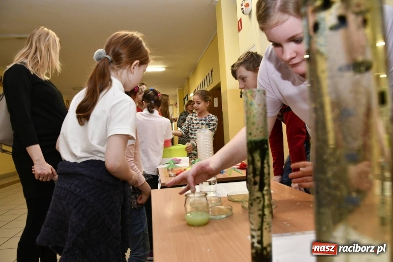 Zdjęcie w galerii na portalu naszraciborz.pl: Szkoła Podstawowa nr 18 otworzyła swoje drzwi dla najmłodszych. Powstanie klasa małych zapaśników? wiadomości z regionu