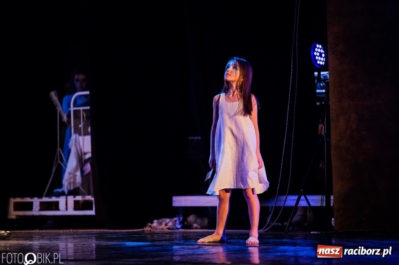 Zdjęcie w galerii na portalu naszraciborz.pl: Usłyszeć srebrną Lunę, czyli rzecz o boginiach słowiańskich [VIDEO] wiadomości z regionu