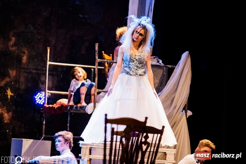 Zdjęcie w galerii na portalu naszraciborz.pl: Usłyszeć srebrną Lunę, czyli rzecz o boginiach słowiańskich [VIDEO] wiadomości z regionu