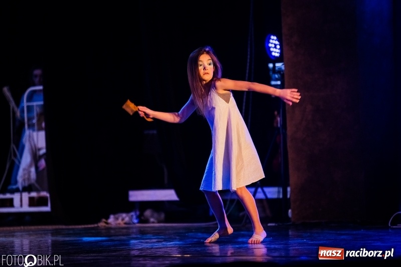 Zdjęcie w galerii na portalu naszraciborz.pl: Usłyszeć srebrną Lunę, czyli rzecz o boginiach słowiańskich [VIDEO] wiadomości z regionu