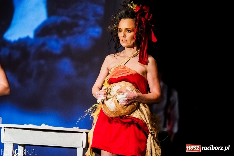 Zdjęcie w galerii na portalu naszraciborz.pl: Usłyszeć srebrną Lunę, czyli rzecz o boginiach słowiańskich [VIDEO] wiadomości z regionu