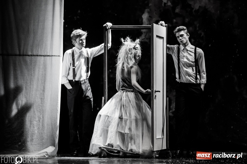 Zdjęcie w galerii na portalu naszraciborz.pl: Usłyszeć srebrną Lunę, czyli rzecz o boginiach słowiańskich [VIDEO] wiadomości z regionu