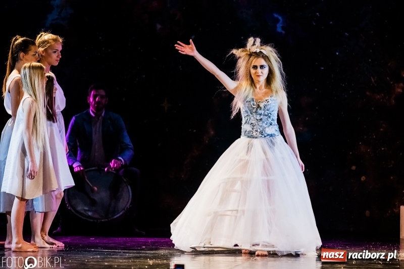 Zdjęcie w galerii na portalu naszraciborz.pl: Usłyszeć srebrną Lunę, czyli rzecz o boginiach słowiańskich [VIDEO] wiadomości z regionu