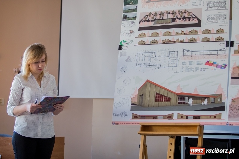 Zdjęcie w galerii na portalu naszraciborz.pl: W Instytucie Architektury PWSZ trwają obrony dyplomów inżynierskich  wiadomości z regionu