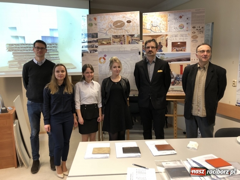 Zdjęcie w galerii na portalu naszraciborz.pl: W Instytucie Architektury PWSZ trwają obrony dyplomów inżynierskich  wiadomości z regionu