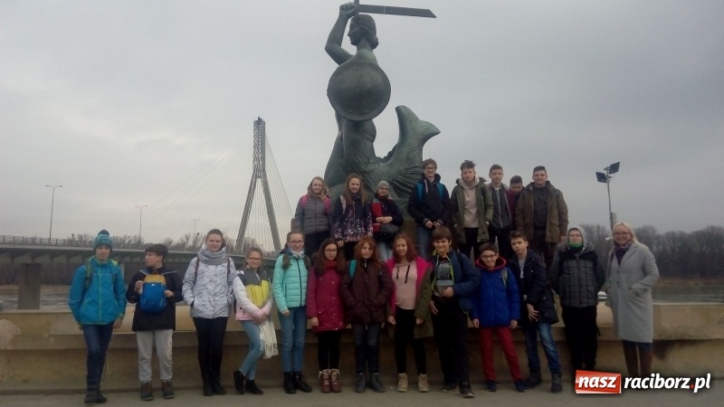 Zdjęcie w galerii na portalu naszraciborz.pl: Uczniowie z Rud bili rekord Guinnessa  wiadomości z regionu