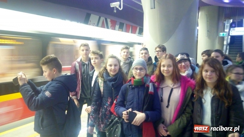 Zdjęcie w galerii na portalu naszraciborz.pl: Uczniowie z Rud bili rekord Guinnessa  wiadomości z regionu