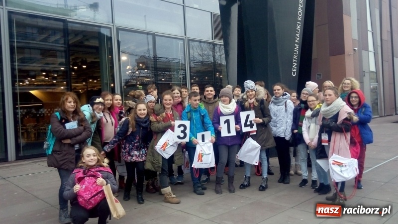 Zdjęcie w galerii na portalu naszraciborz.pl: Uczniowie z Rud bili rekord Guinnessa  wiadomości z regionu