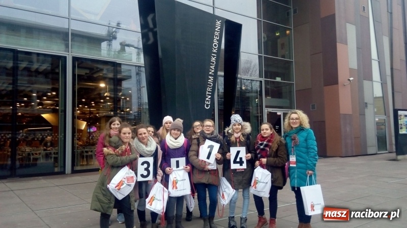 Zdjęcie w galerii na portalu naszraciborz.pl: Uczniowie z Rud bili rekord Guinnessa  wiadomości z regionu