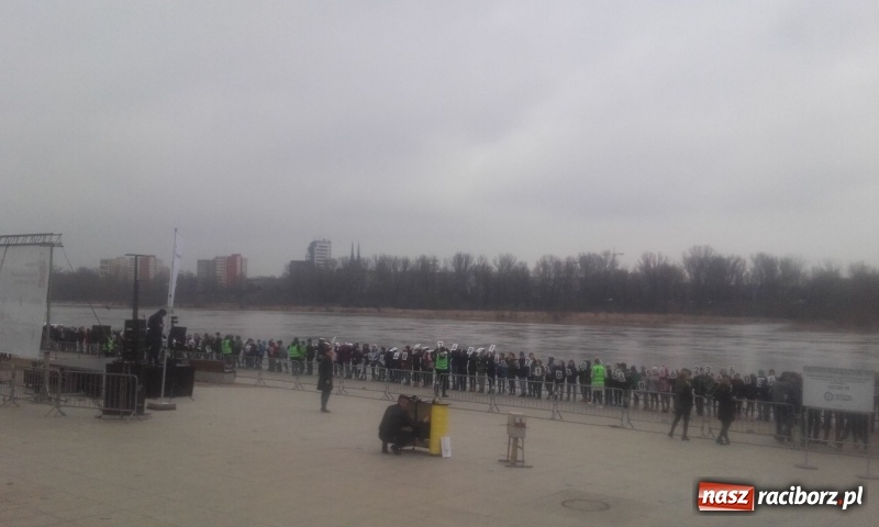 Zdjęcie w galerii na portalu naszraciborz.pl: Uczniowie z Rud bili rekord Guinnessa  wiadomości z regionu