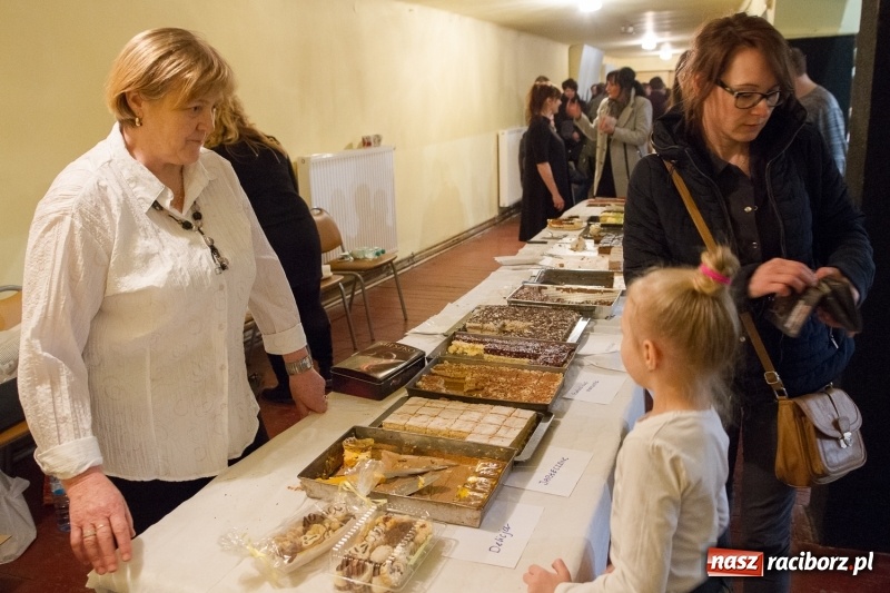 Zdjęcie w galerii na portalu naszraciborz.pl: Kiermasz Wielkanocny w Krzanowicach FOTO  wiadomości z regionu