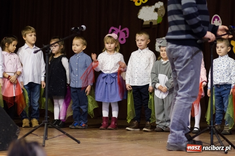 Zdjęcie w galerii na portalu naszraciborz.pl: Kiermasz Wielkanocny w Krzanowicach FOTO  wiadomości z regionu
