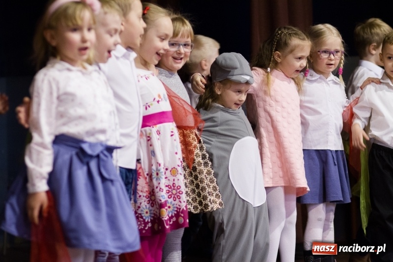Zdjęcie w galerii na portalu naszraciborz.pl: Kiermasz Wielkanocny w Krzanowicach FOTO  wiadomości z regionu