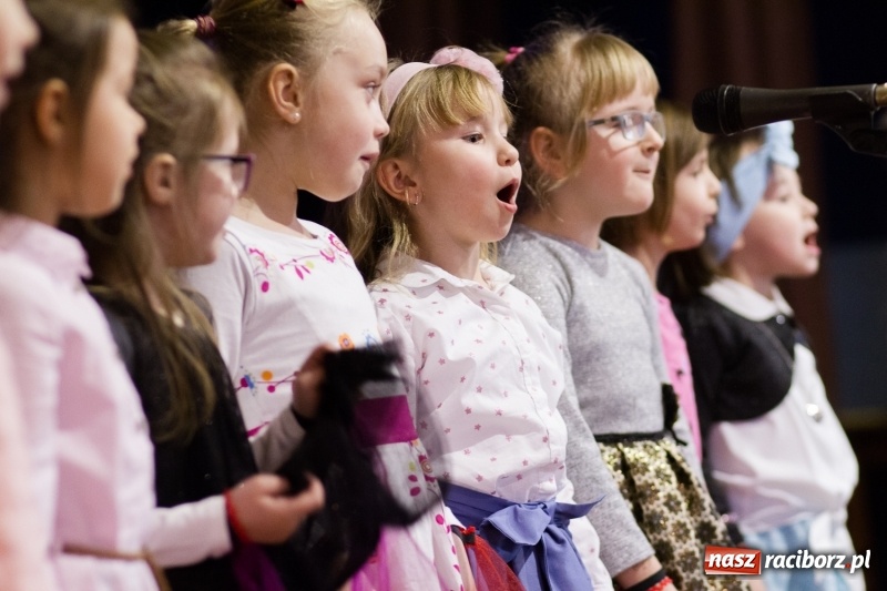 Zdjęcie w galerii na portalu naszraciborz.pl: Kiermasz Wielkanocny w Krzanowicach FOTO  wiadomości z regionu