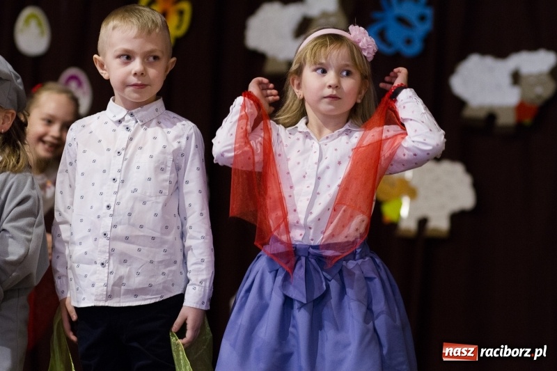 Zdjęcie w galerii na portalu naszraciborz.pl: Kiermasz Wielkanocny w Krzanowicach FOTO  wiadomości z regionu