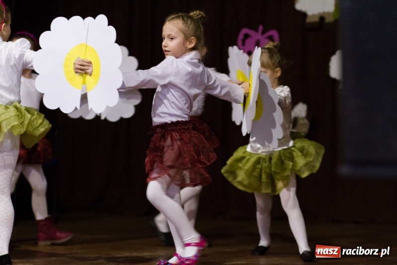 Zdjęcie w galerii na portalu naszraciborz.pl: Kiermasz Wielkanocny w Krzanowicach FOTO  wiadomości z regionu