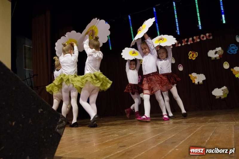 Zdjęcie w galerii na portalu naszraciborz.pl: Kiermasz Wielkanocny w Krzanowicach FOTO  wiadomości z regionu