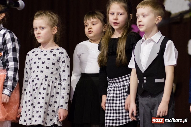 Zdjęcie w galerii na portalu naszraciborz.pl: Kiermasz Wielkanocny w Krzanowicach FOTO  wiadomości z regionu
