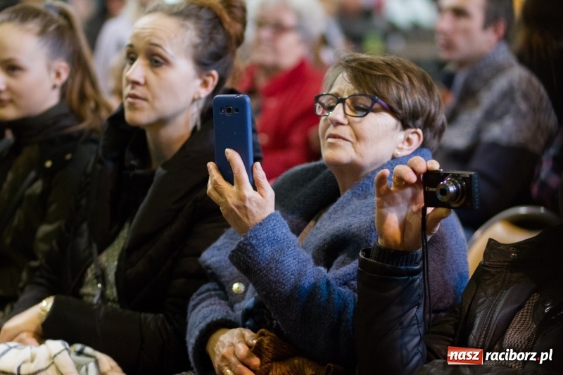 Zdjęcie w galerii na portalu naszraciborz.pl: Kiermasz Wielkanocny w Krzanowicach FOTO  wiadomości z regionu