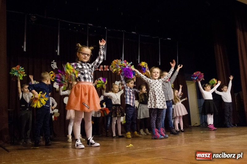 Zdjęcie w galerii na portalu naszraciborz.pl: Kiermasz Wielkanocny w Krzanowicach FOTO  wiadomości z regionu